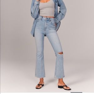 ABERCROMBIE KICK FLARE JEANS !